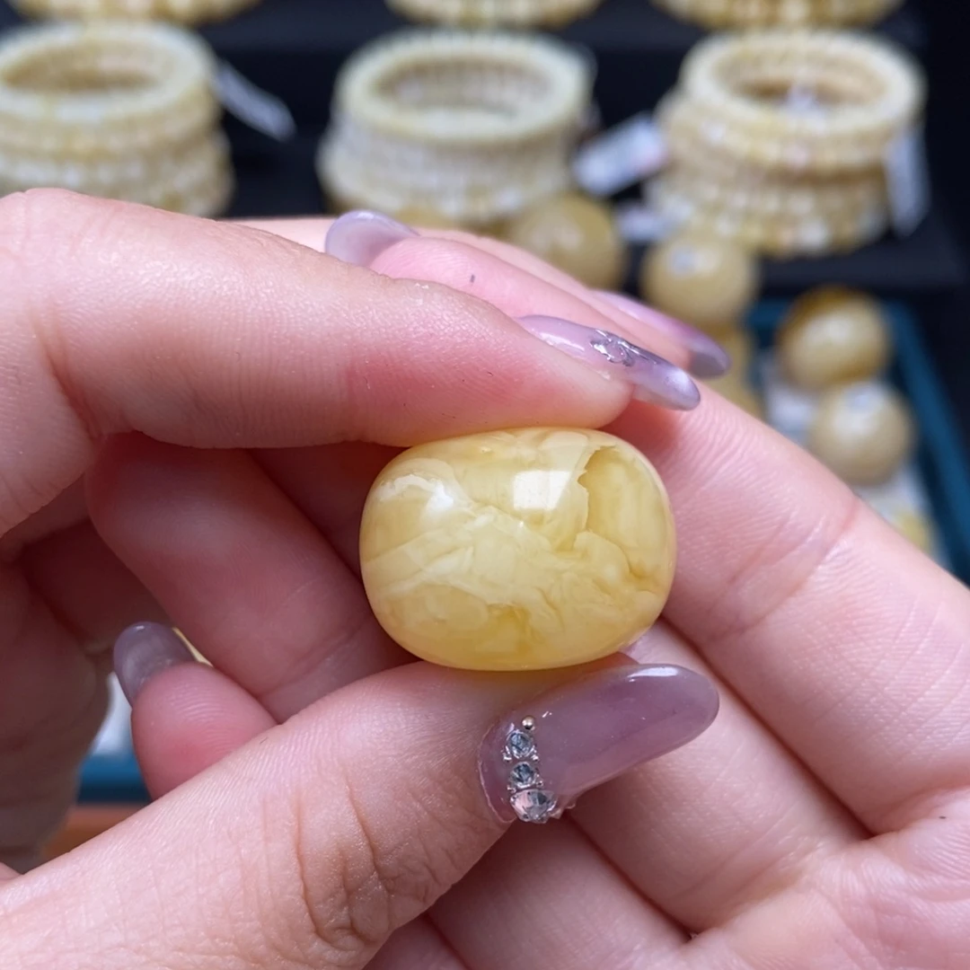 黑***A蜜蜡未镶嵌珠宝奇石