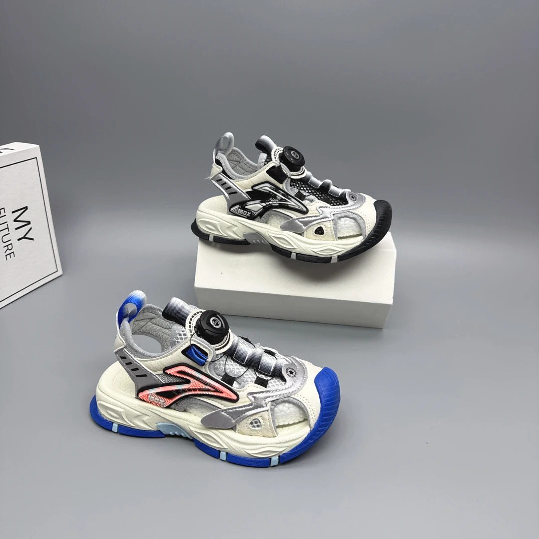 金刚潮童包头凉鞋软底防滑耐磨旋钮凉鞋网面运动鞋 2585