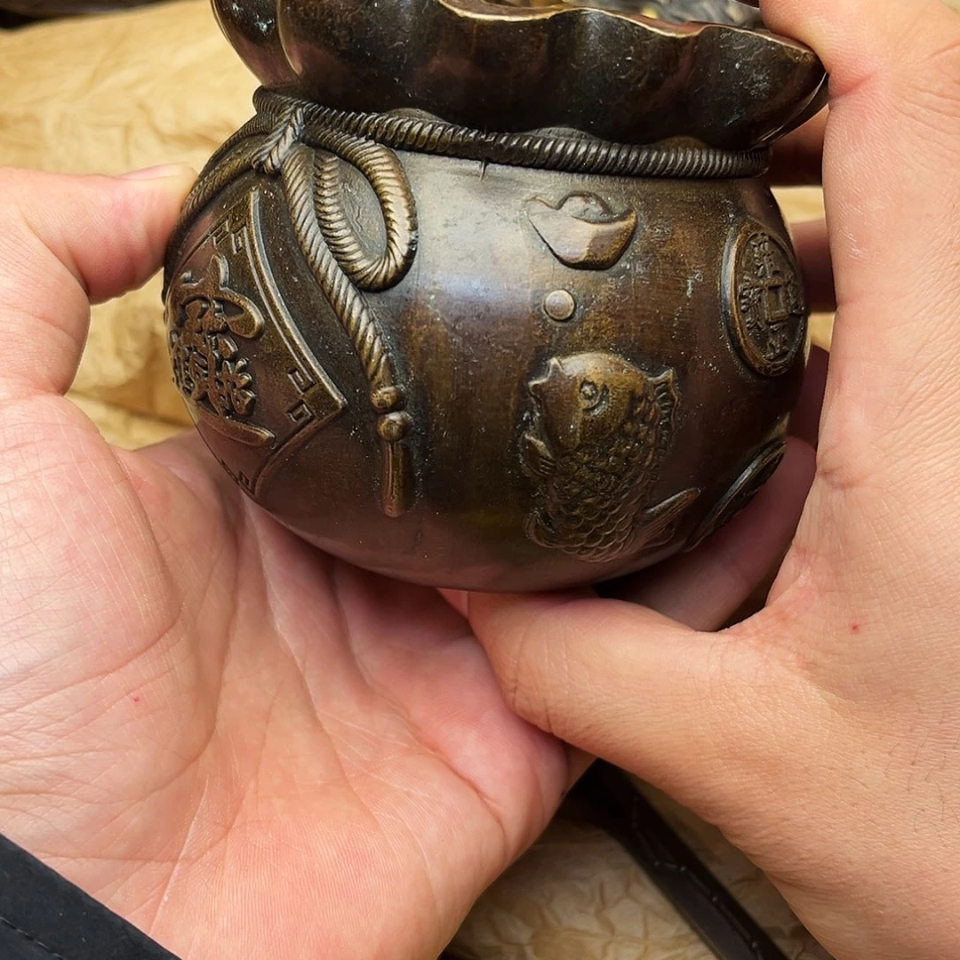 精美铜器批发档口