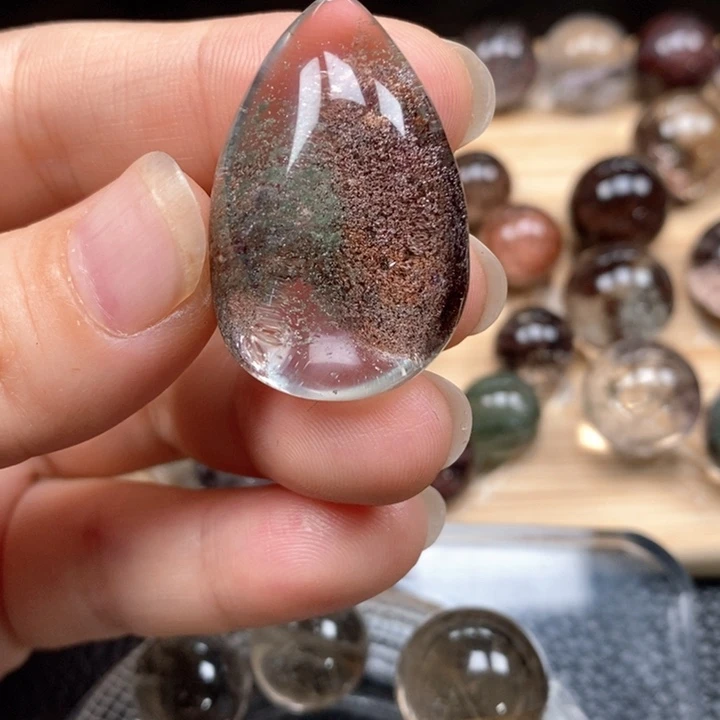 未镶嵌颈饰水晶水晶