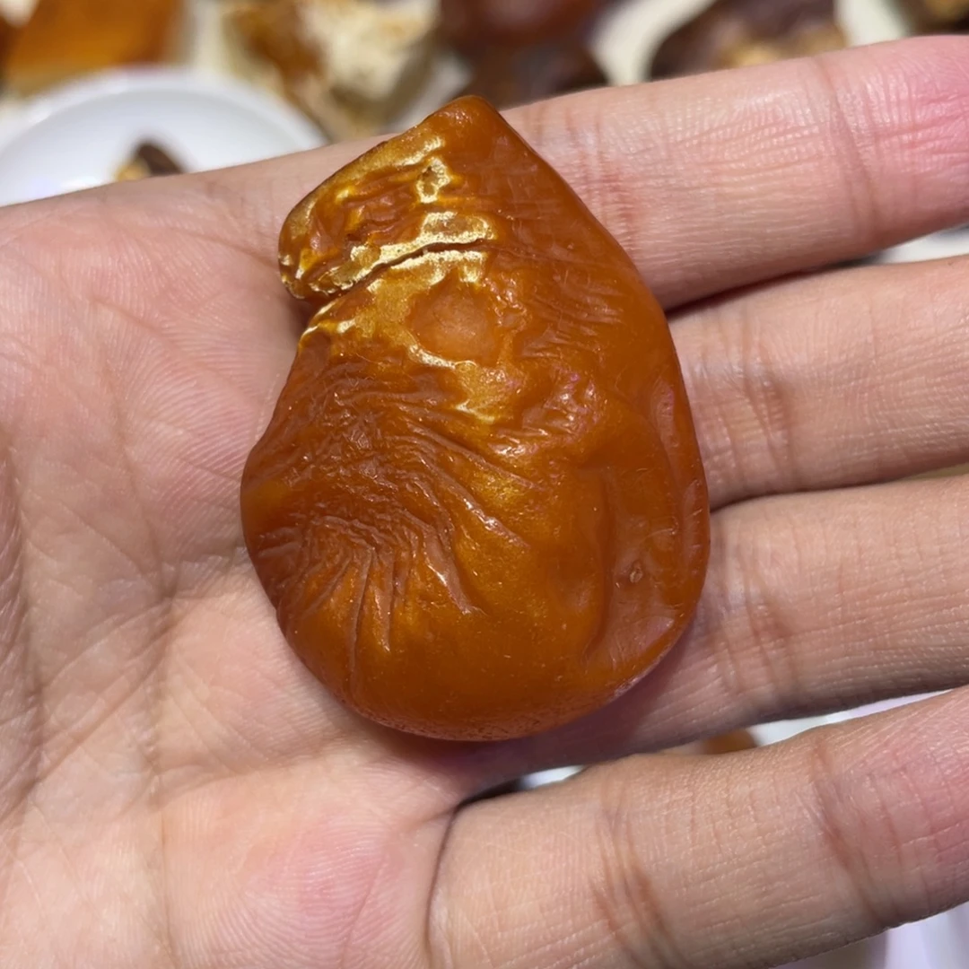 琥珀未镶嵌珠宝奇石原石