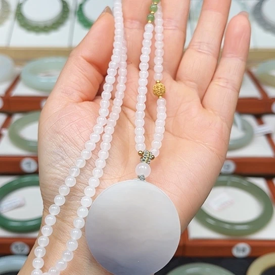 和田玉吊坠(赠链)未镶嵌