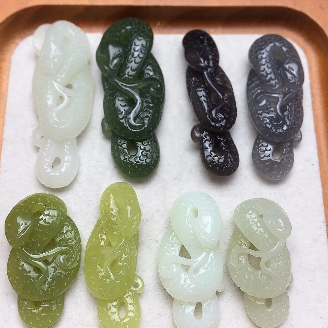 和田玉颈饰未镶嵌多样发一