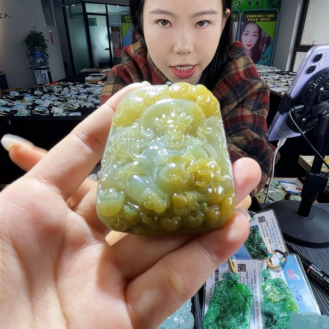 颈饰未镶嵌翡翠一