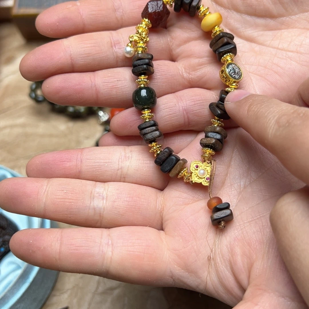 大叶紫檀（黑酸枝木类）