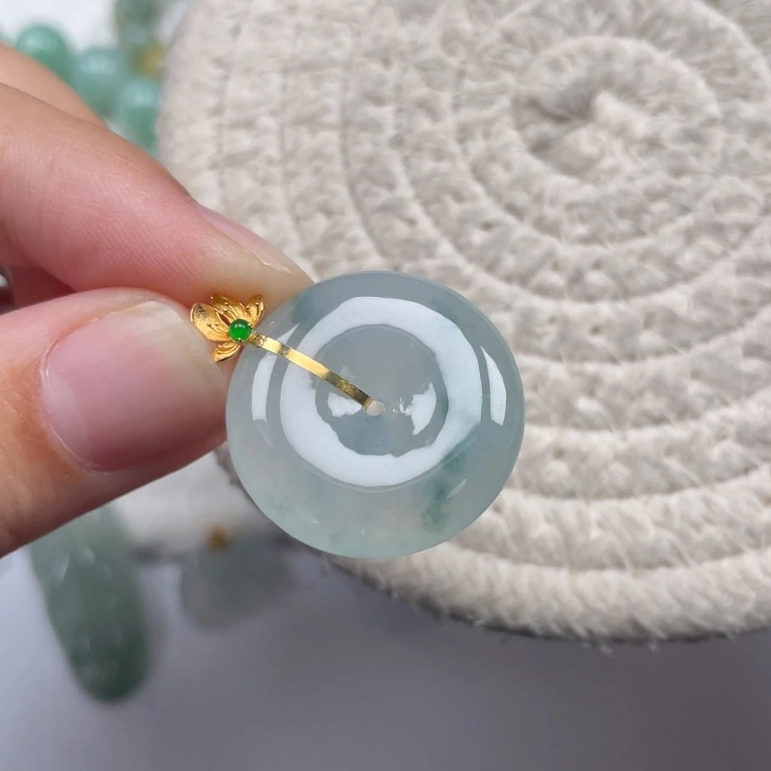 翡翠18K金镶嵌颈饰天然A货缅甸翡翠