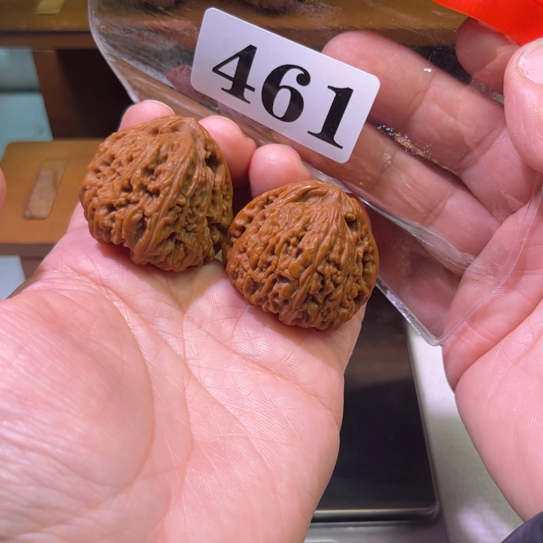 吊坠文玩核桃迈***?三角佛肚35