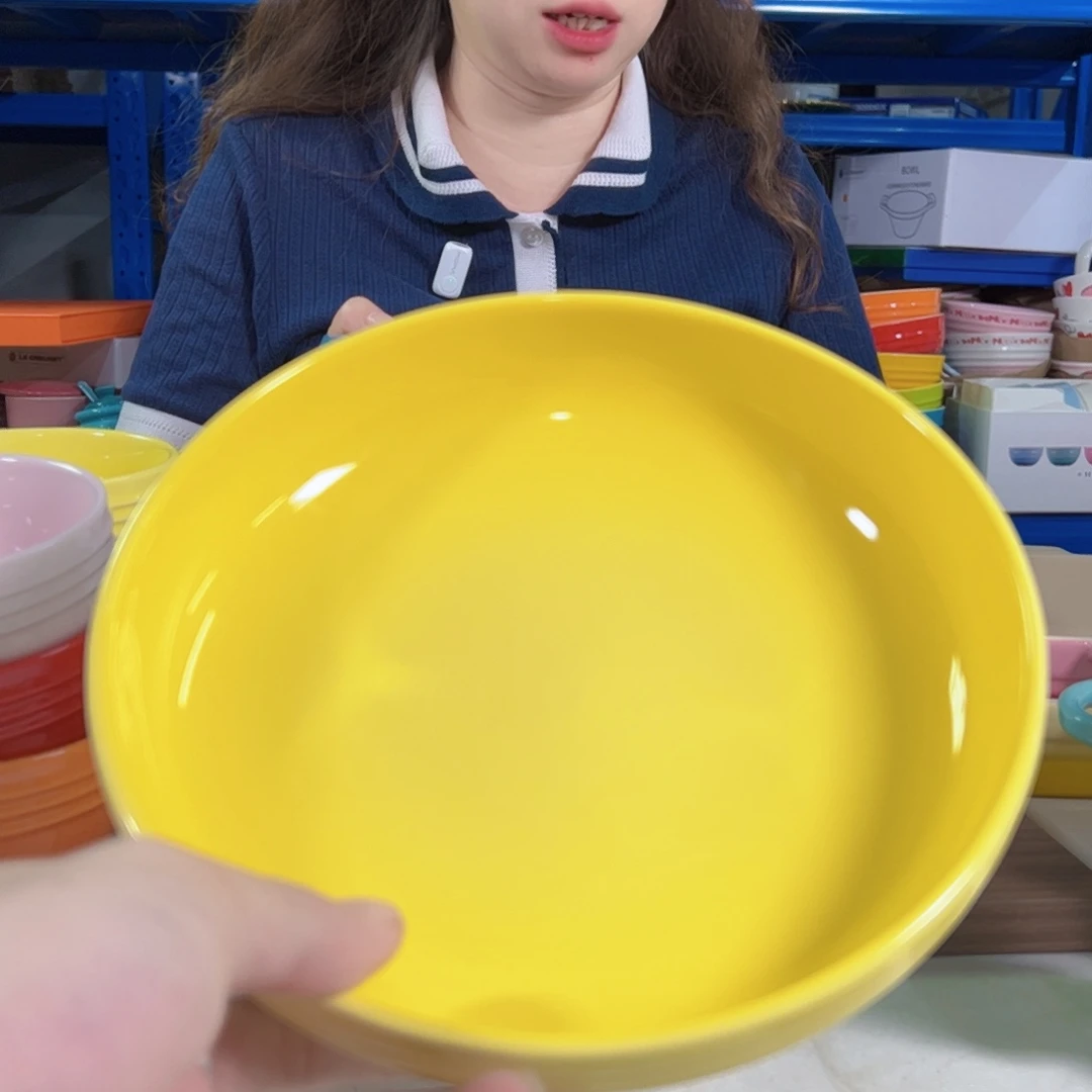 陶瓷轻虹黄色盘子
