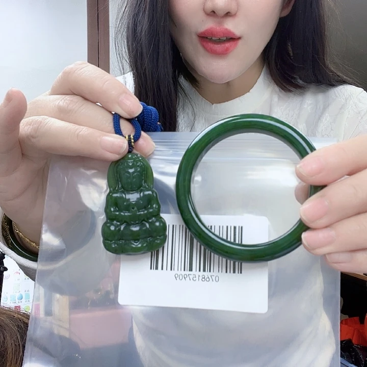 和田玉未镶嵌手镯61搭佛