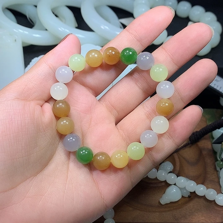 和田玉未镶嵌车挂