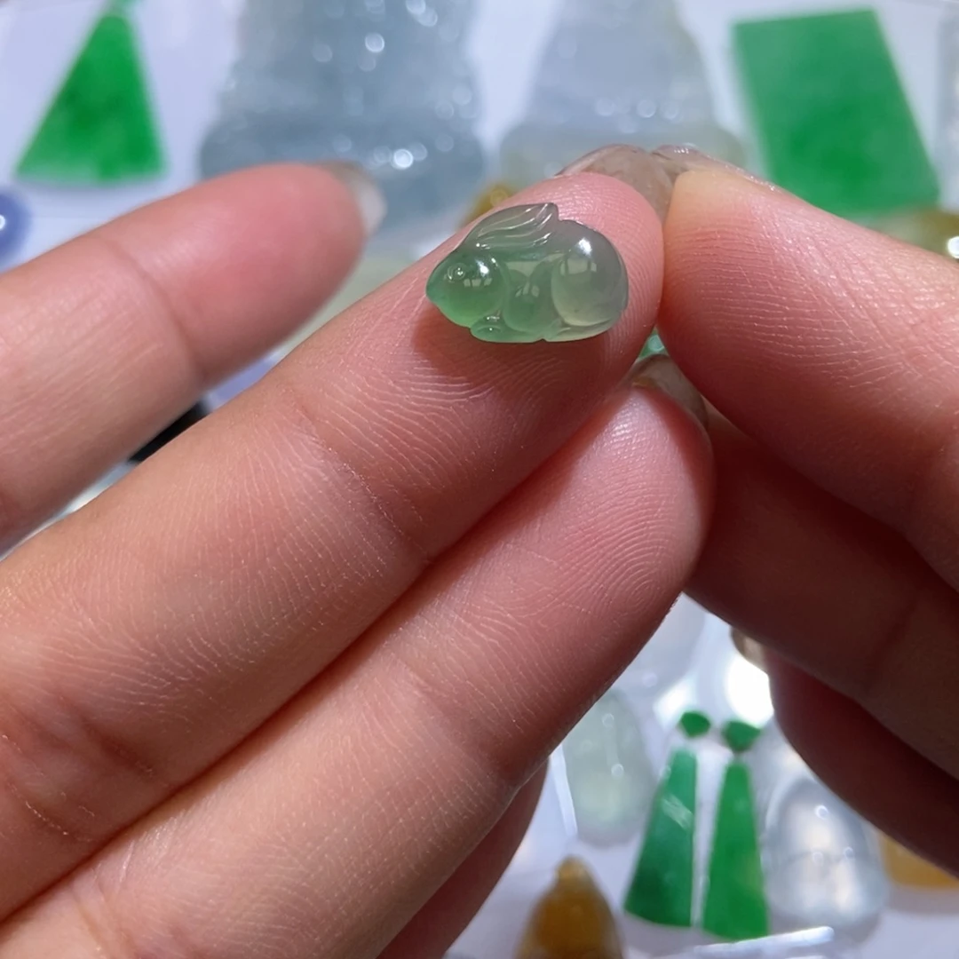 未镶嵌定制翡翠翡翠8.3/12/3.1