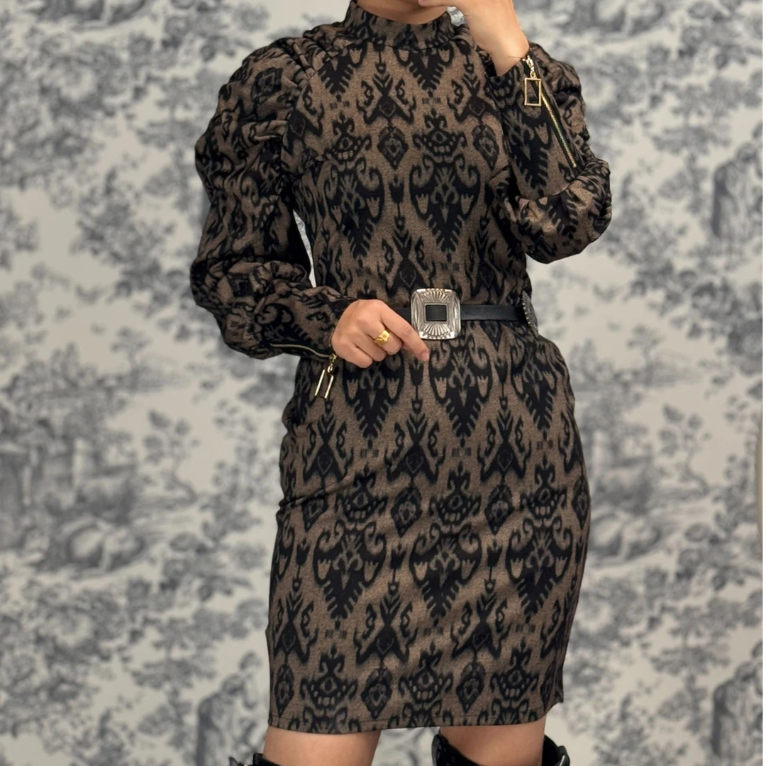 黑花纹法式优雅半高领连衣裙针织裙子气质显瘦