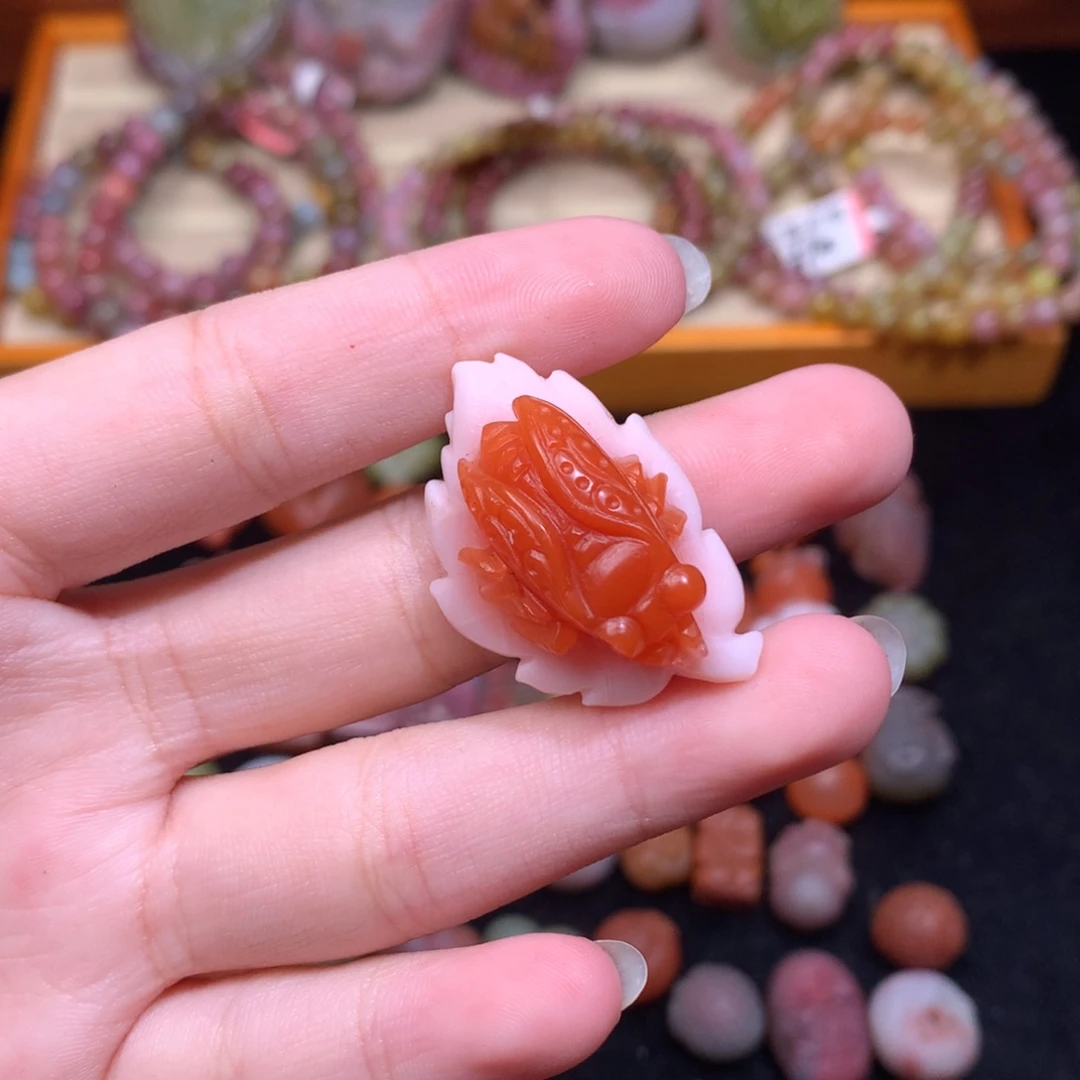 未镶嵌颈饰玛瑙/玉髓