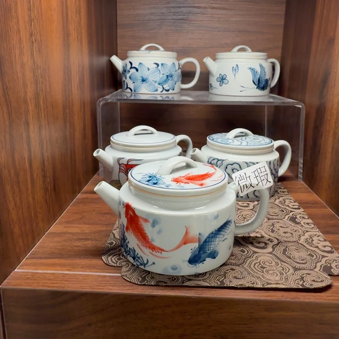 釉下手绘茶具微瑕