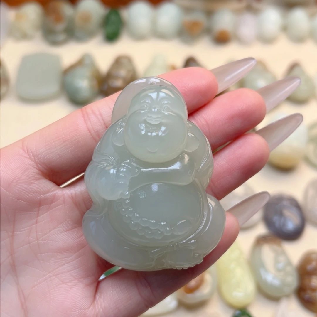 和田玉颈饰未镶嵌懿***杨