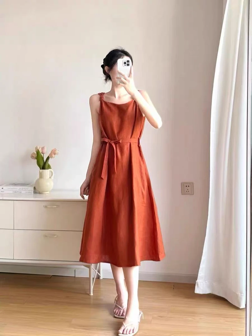 法式复古高级感红色吊带长裙夏季新款小众不撞款无袖背心连衣裙女