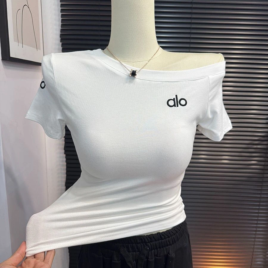 2025夏季新款韩版刺绣alo字母修身显瘦短袖T恤女性感斜领露肩上衣