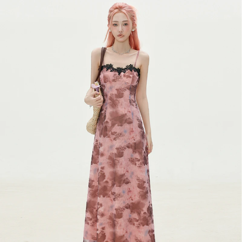 THRE2【花漾甜心】夏辣妹碎花吊带连衣裙性感显瘦度假长裙L250222