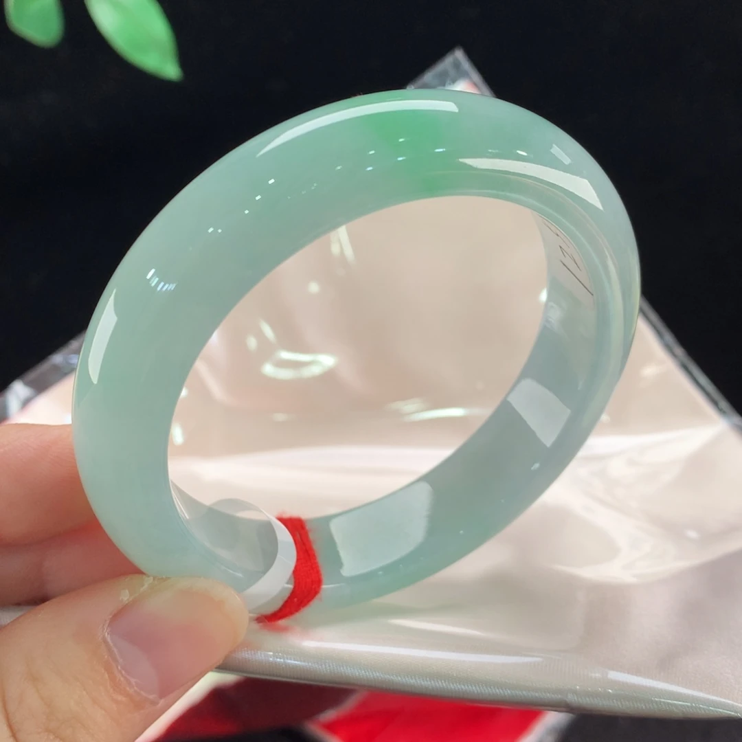 翡翠未镶嵌手镯1253