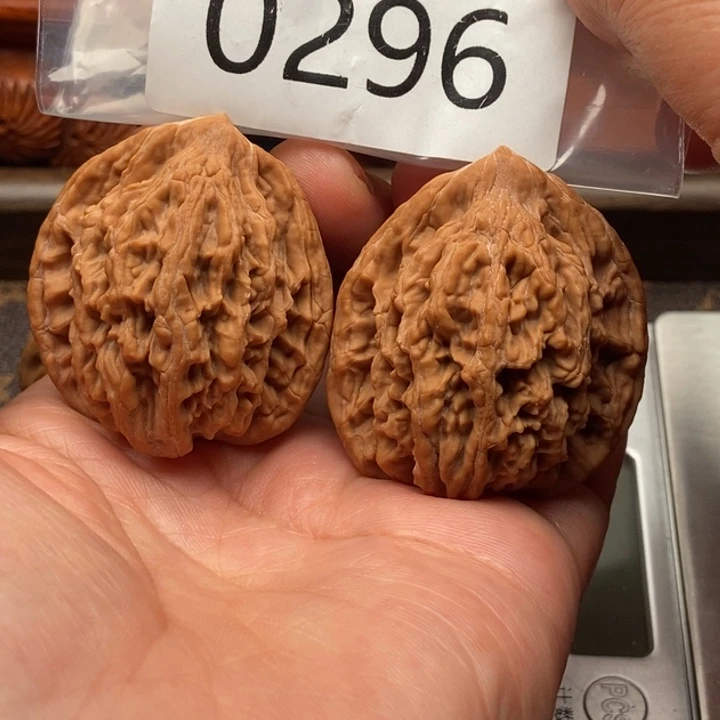 文玩核桃吊坠麦虎全品41