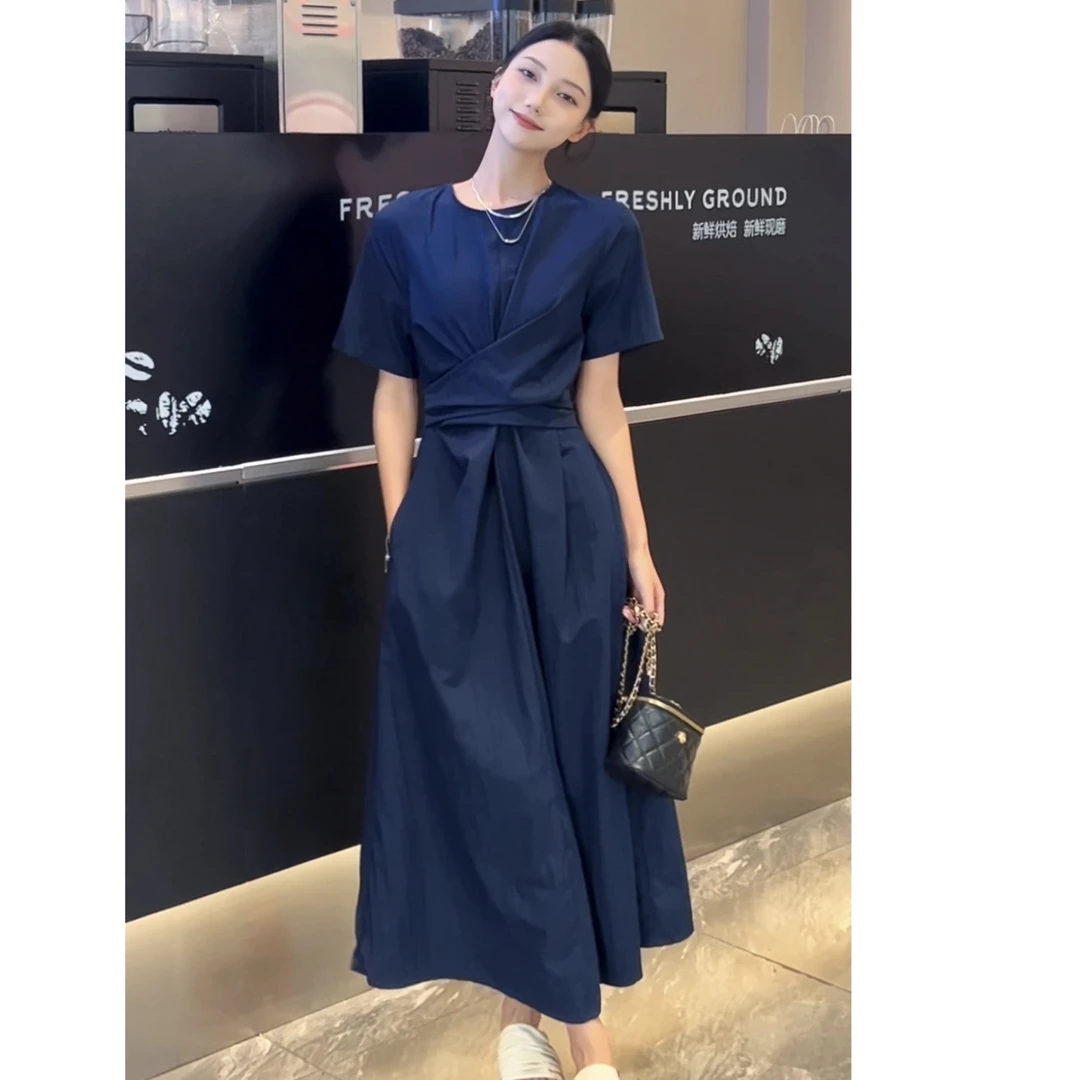 SUSU 小众设计感交叉系带蝴蝶结收腰a字连衣裙