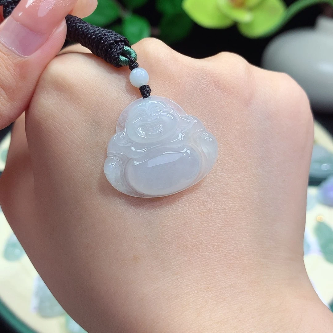 翡翠未镶嵌颈饰佛公