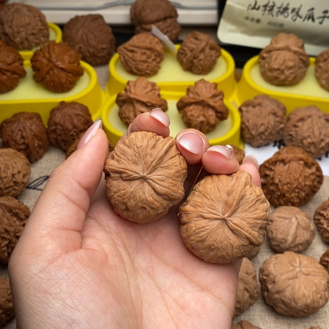 梦***落文玩核桃元宝奔……