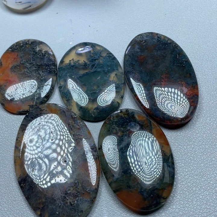 玛瑙/玉髓颈饰未镶嵌张*哲