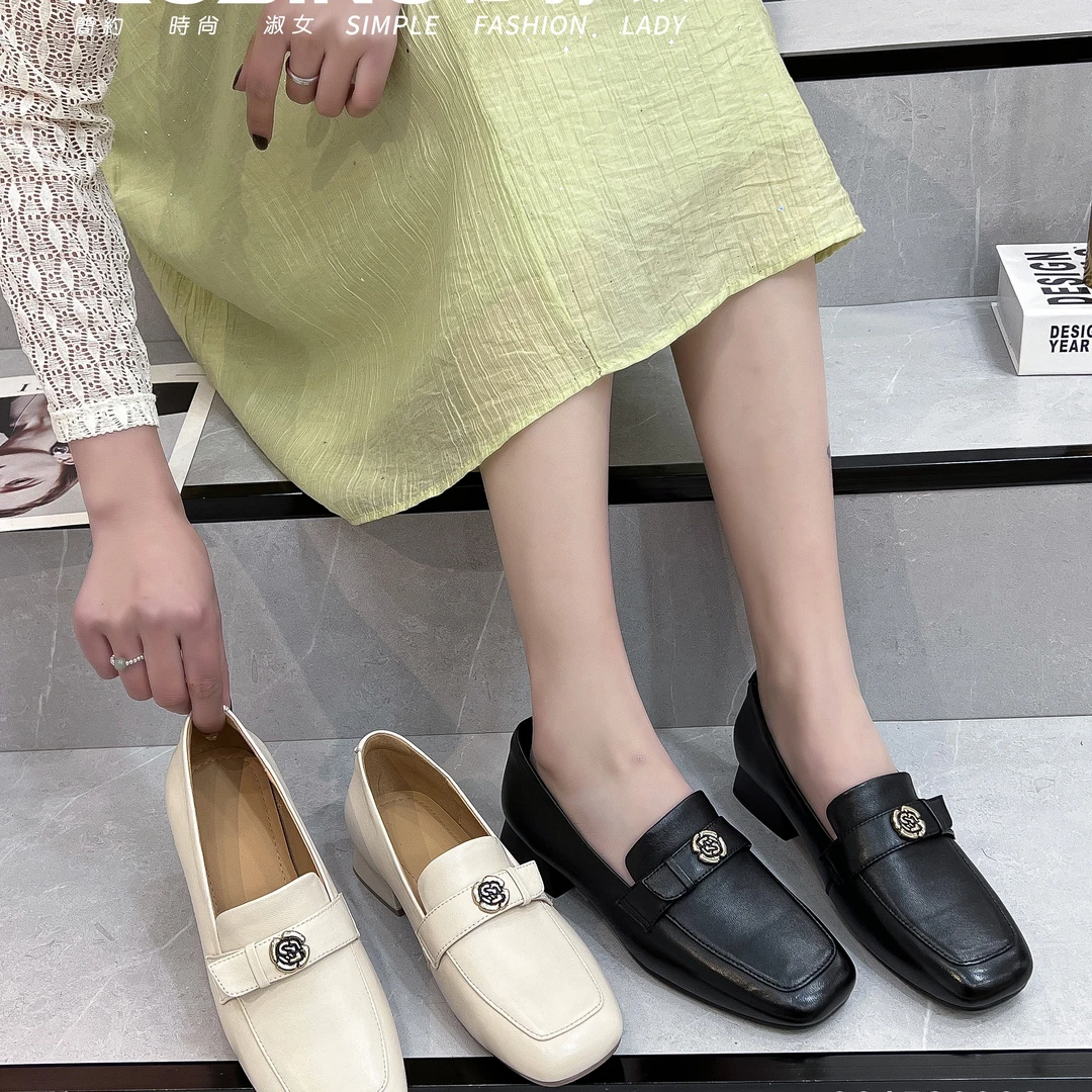 801520892法式低跟英伦风小皮鞋2025新款春秋季复古乐福鞋