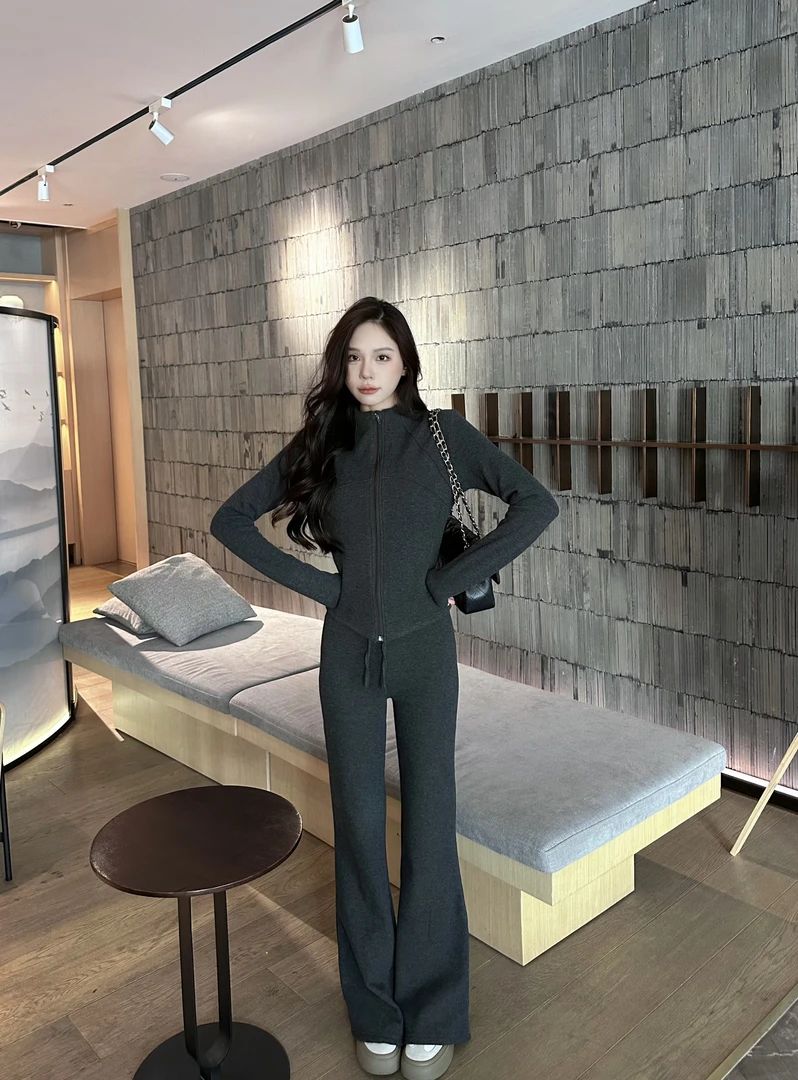 【田姜女装】秋冬加绒显瘦套装