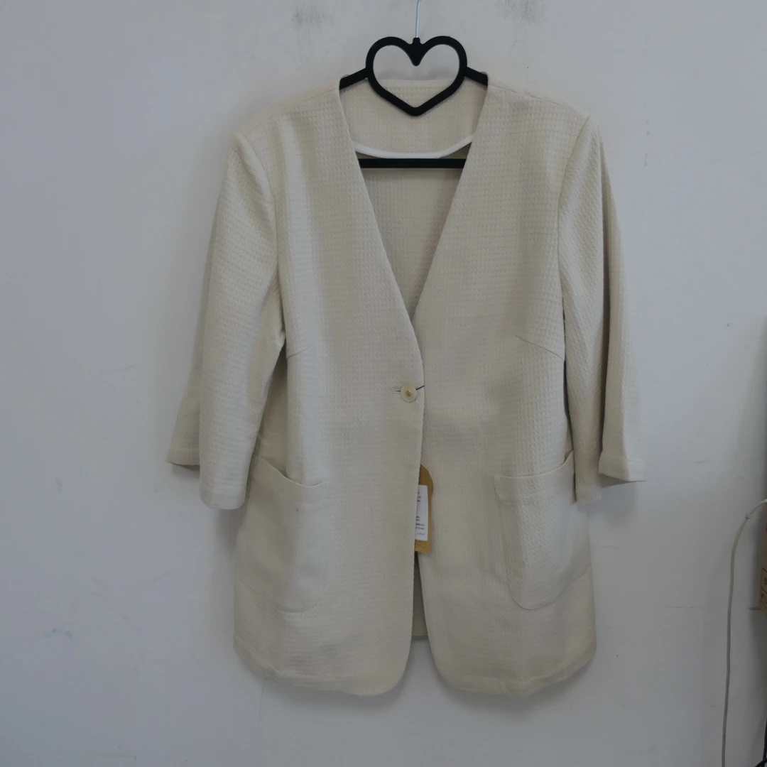 AB-81063一粒扣五分袖外套