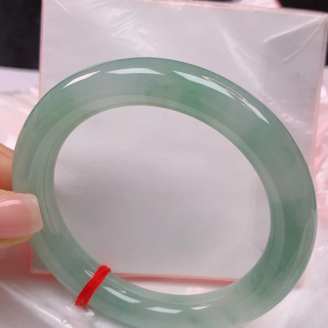 【闪购商品】未镶嵌手镯翡翠Q56圆条手镯