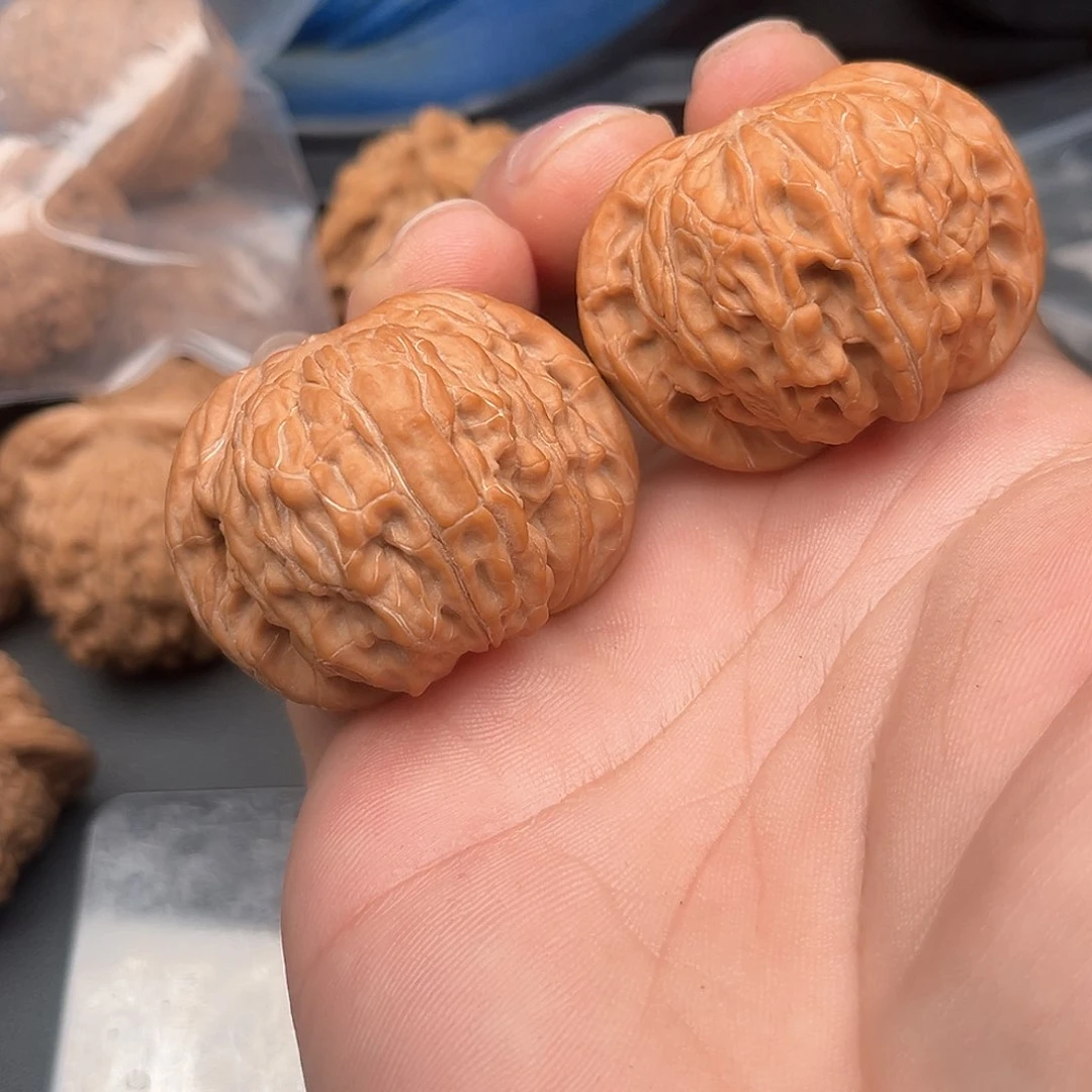 文玩核桃吊坠莫*贝磨盘