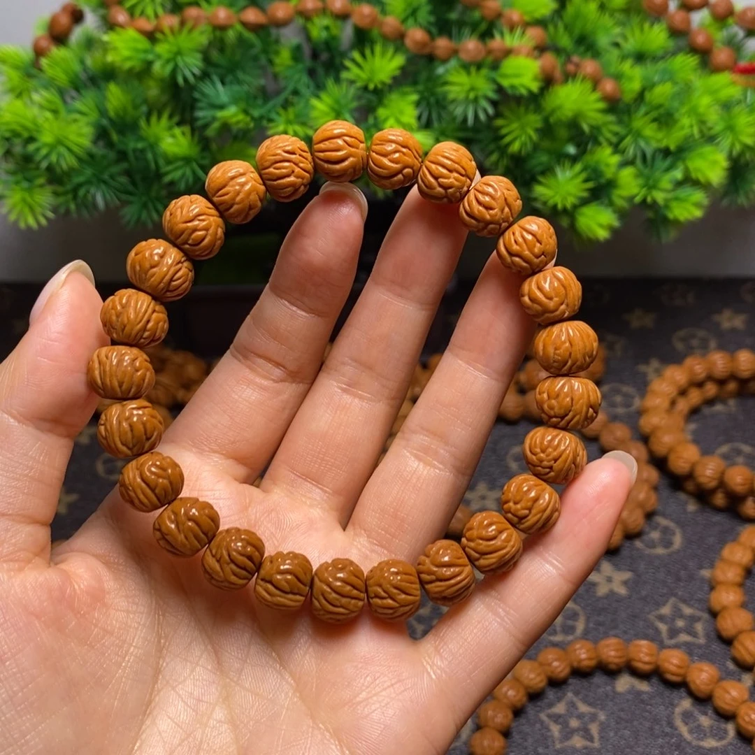 用***4吊坠桃核秦岭桃核