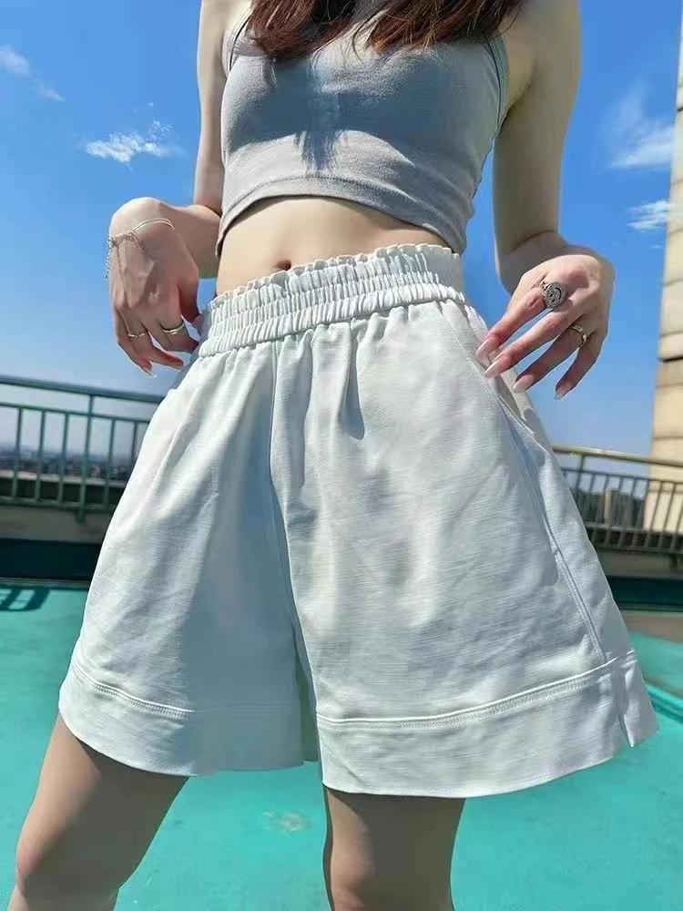 2025夏季新款时尚松紧腰纯色短裤