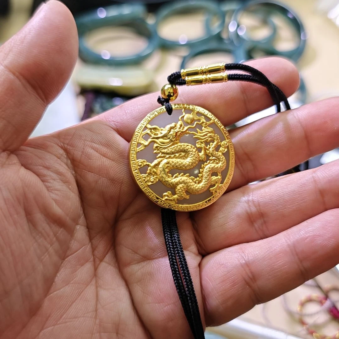 翡翠颈饰未镶嵌642855556