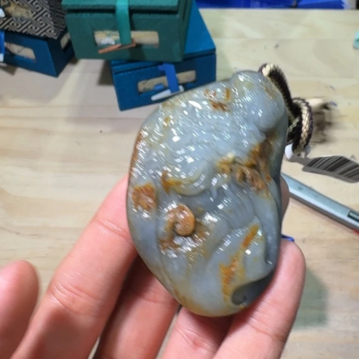 未镶嵌和田玉（糖玉）挂件