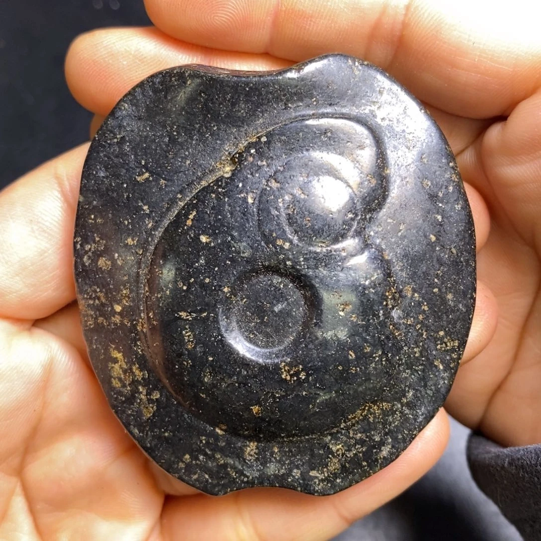 未镶嵌和田玉（糖玉）挂件