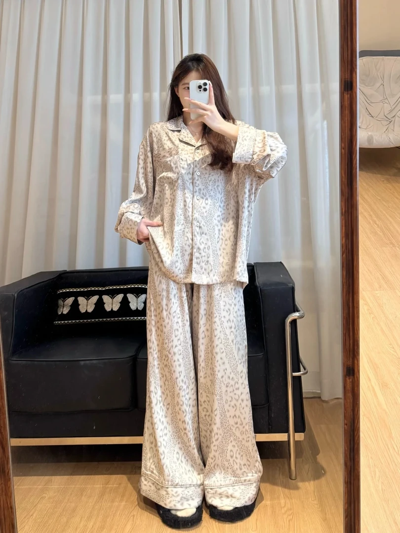 冰丝睡衣女长袖长裤春秋季豹纹缎面宽松轻奢高级感家居服套装外穿
