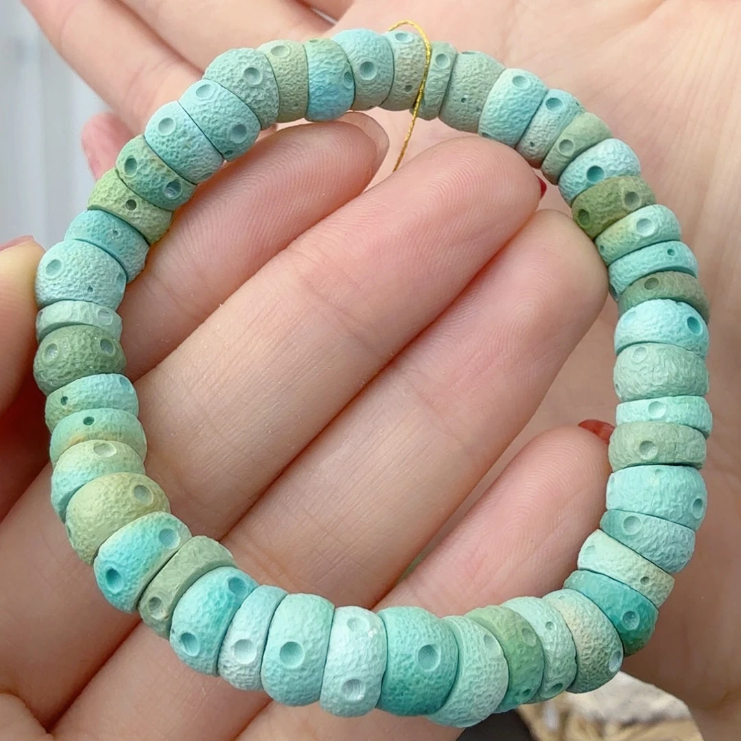 绿松石未镶嵌挂件