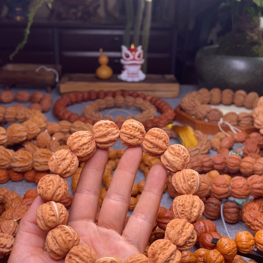 贰***天文玩核桃手串秋子