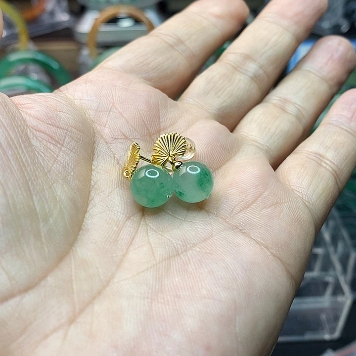 石英质玉颈饰银S925镶嵌小*