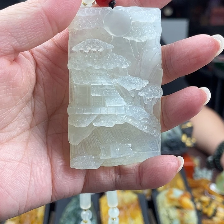 蛇纹石玉未镶嵌颈饰