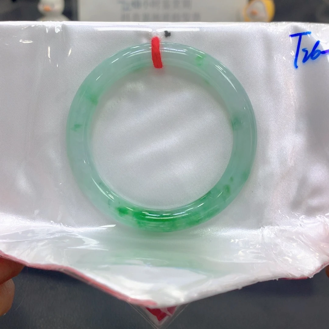 翡翠未镶嵌手镯翡翠19