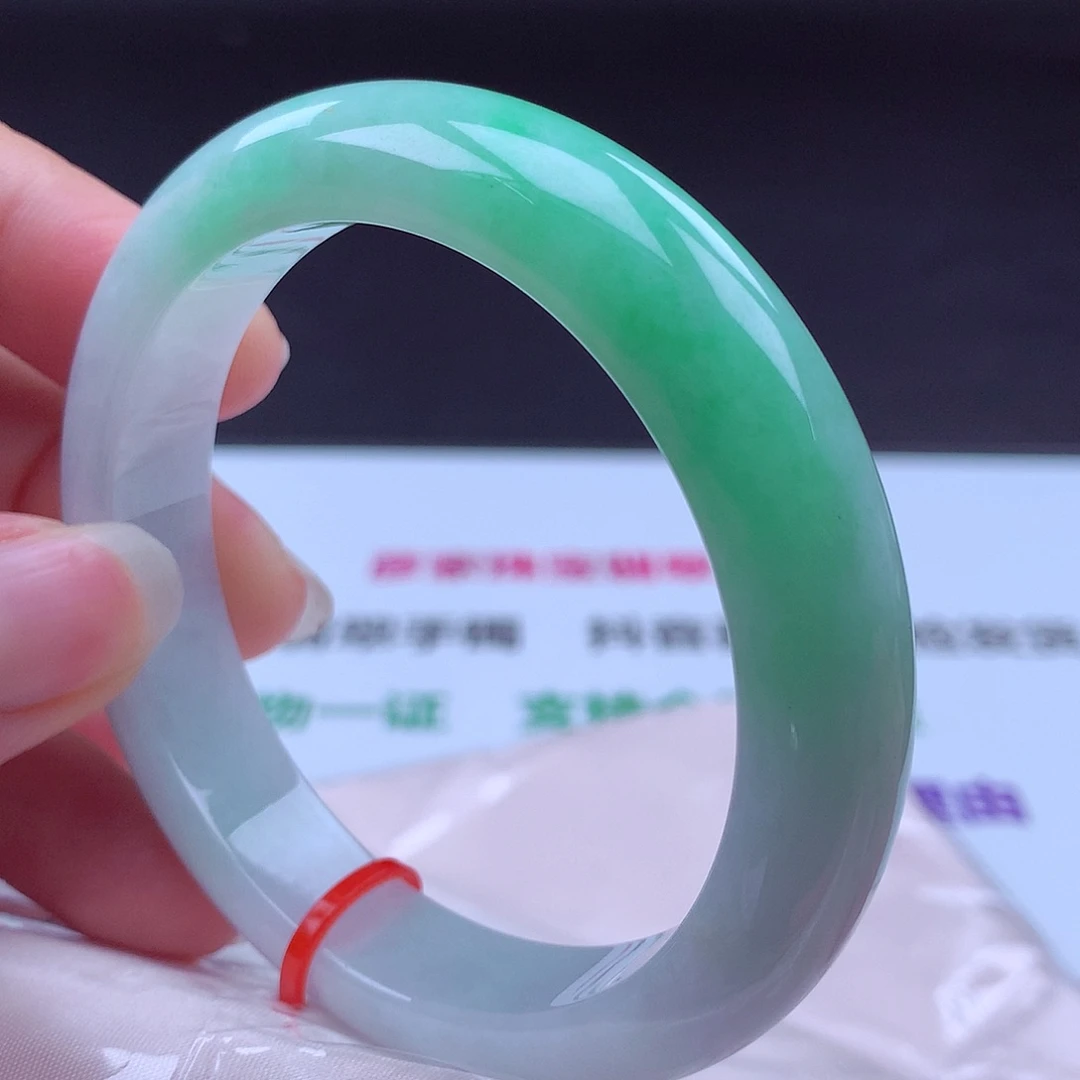 翡翠未镶嵌手镯手镯001390