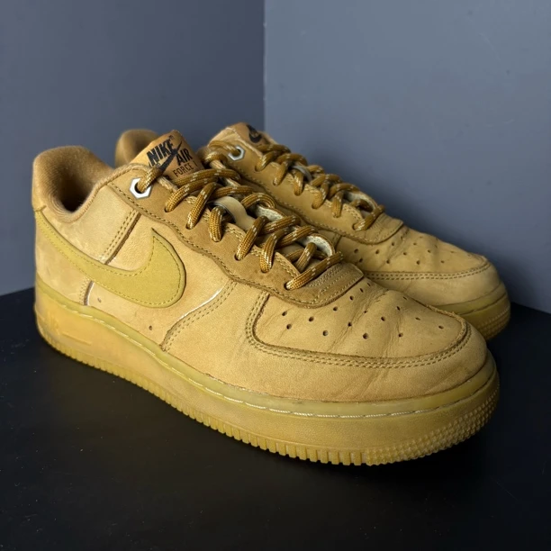 95新 MM6 39码 Air Force1 空军一号 休闲鞋 低帮 小麦色 无盒