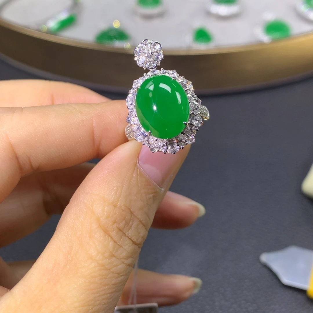 翡翠戒指18K金镶嵌C*·翡翠