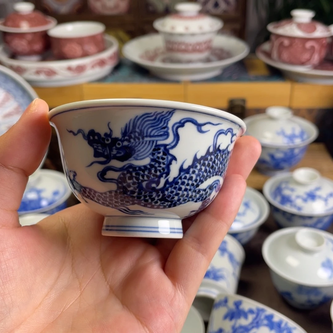 11景德镇青花龙杯