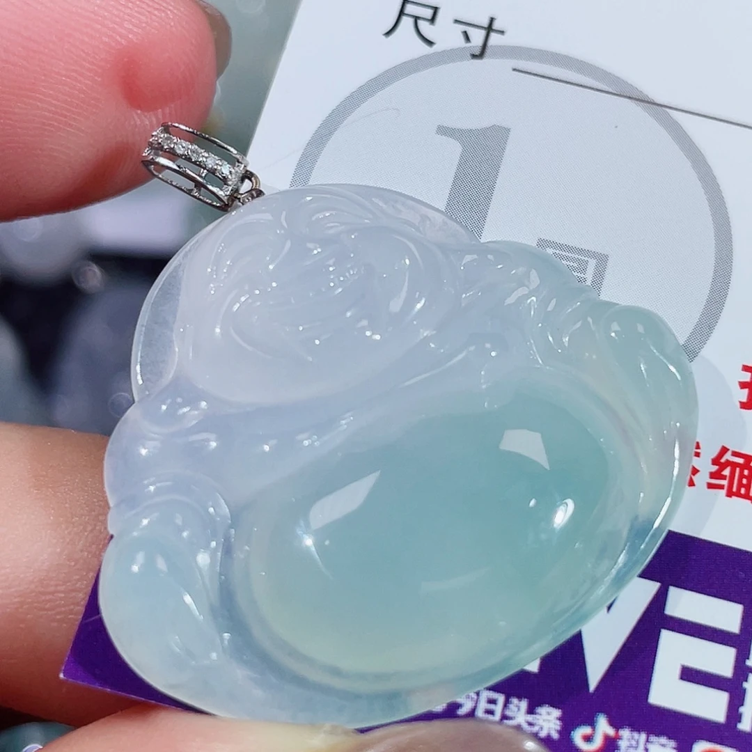 颈饰18K金镶嵌翡翠佛公