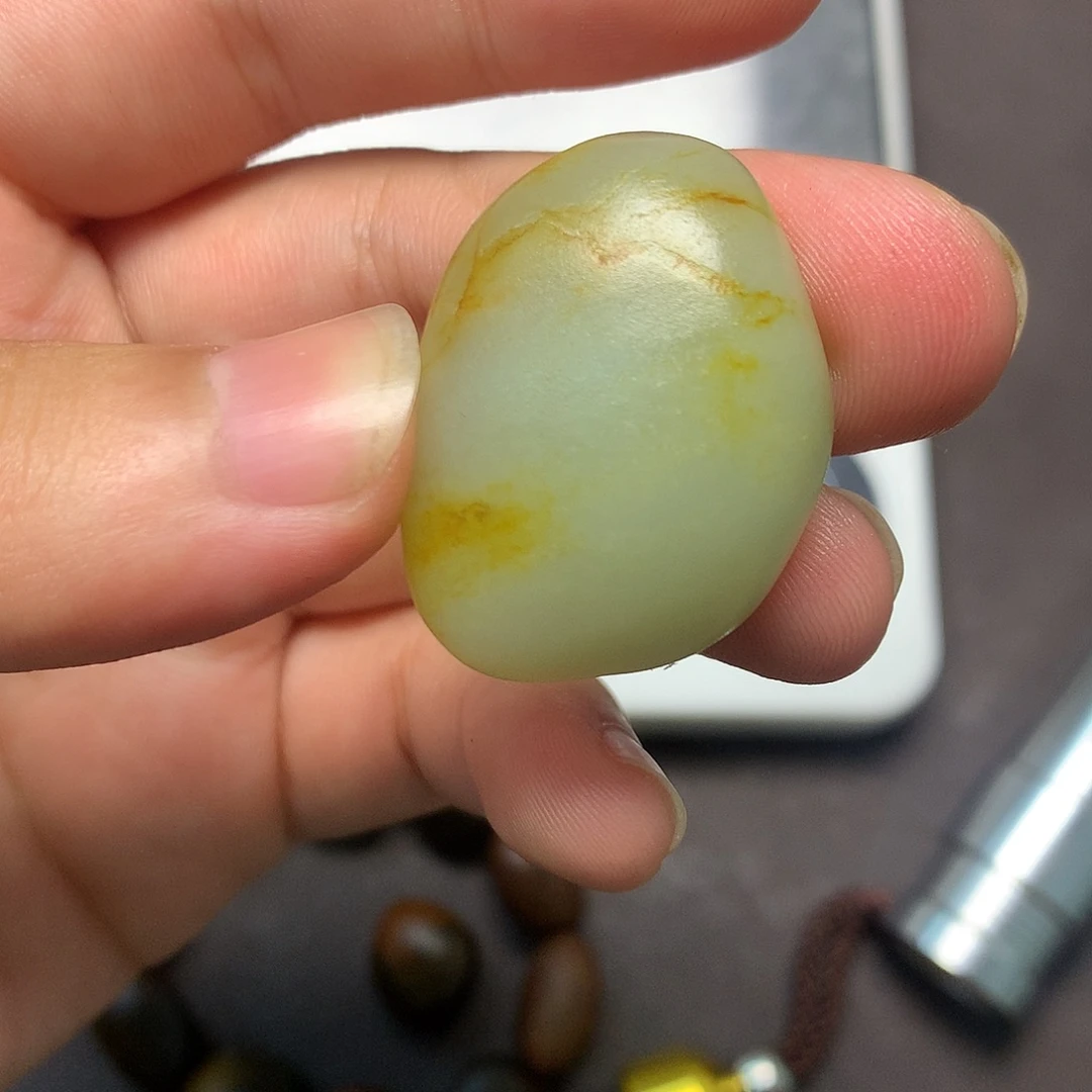 和田玉（糖玉）未镶嵌挂件